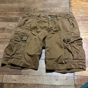 Men’s AE cargo shorts size 32